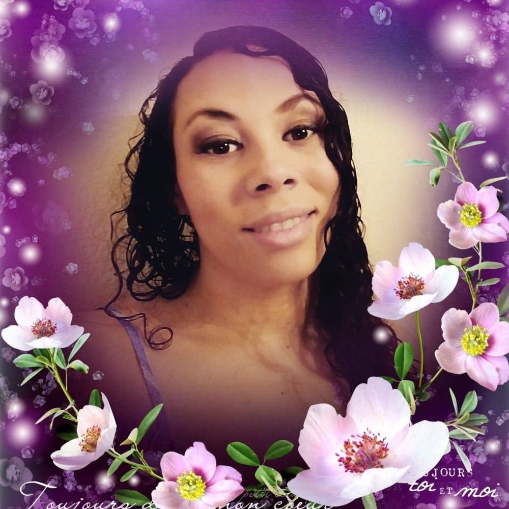 Meet your Posher, Denise